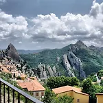 Monserrat 3*
