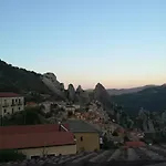 Bed & Breakfast Monserrat Castelmezzano
