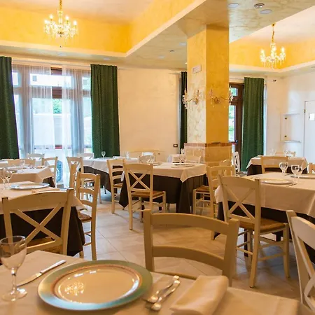 Bed & Breakfast Monserrat Castelmezzano
