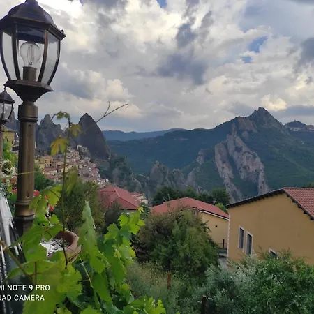 Al Balcone Delle Dolomiti Monserrat Bed & Breakfast