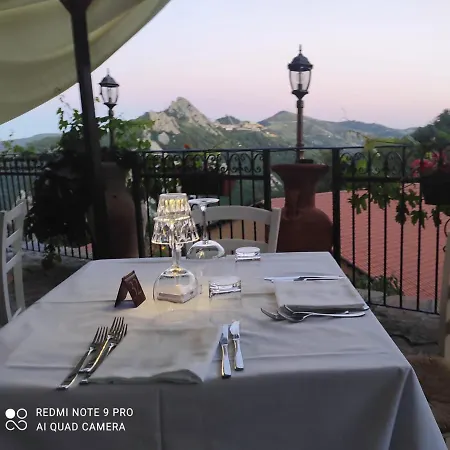 Bed & Breakfast Al Balcone Delle Dolomiti Monserrat