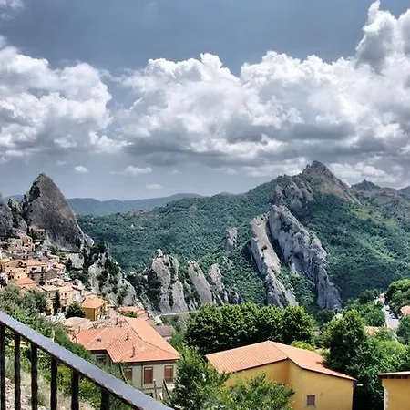 Monserrat 4*