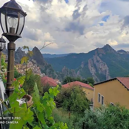 Bed & Breakfast Monserrat 4*