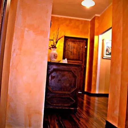 Al Balcone Delle Dolomiti Monserrat Bed & Breakfast Castelmezzano