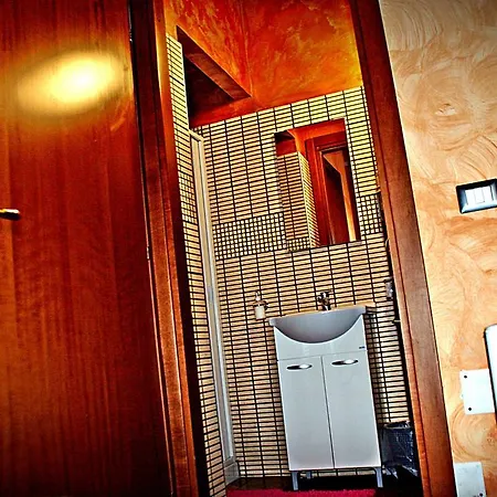 Al Balcone Delle Dolomiti Monserrat Bed & Breakfast *