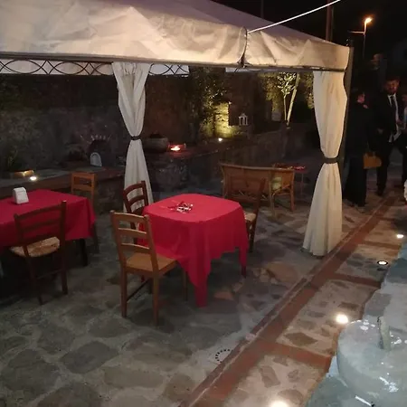 Bed & Breakfast Monserrat Castelmezzano