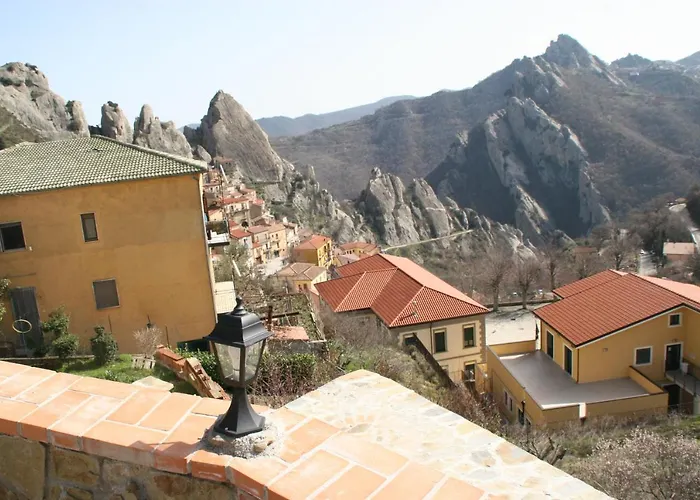 Monserrat Bed & Breakfast Castelmezzano