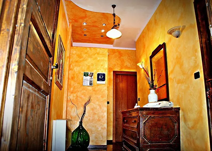 Bed & Breakfast Monserrat 3*