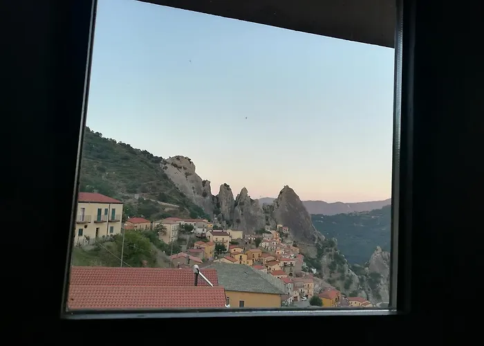 Monserrat Bed & Breakfast 3*